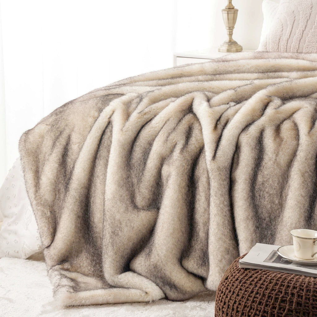 Luxury Cream Faux Fur Throw Blanket,Large Mink Fur Blanket,Soft Fuzzy Thick Fur Throw,60"X80"
