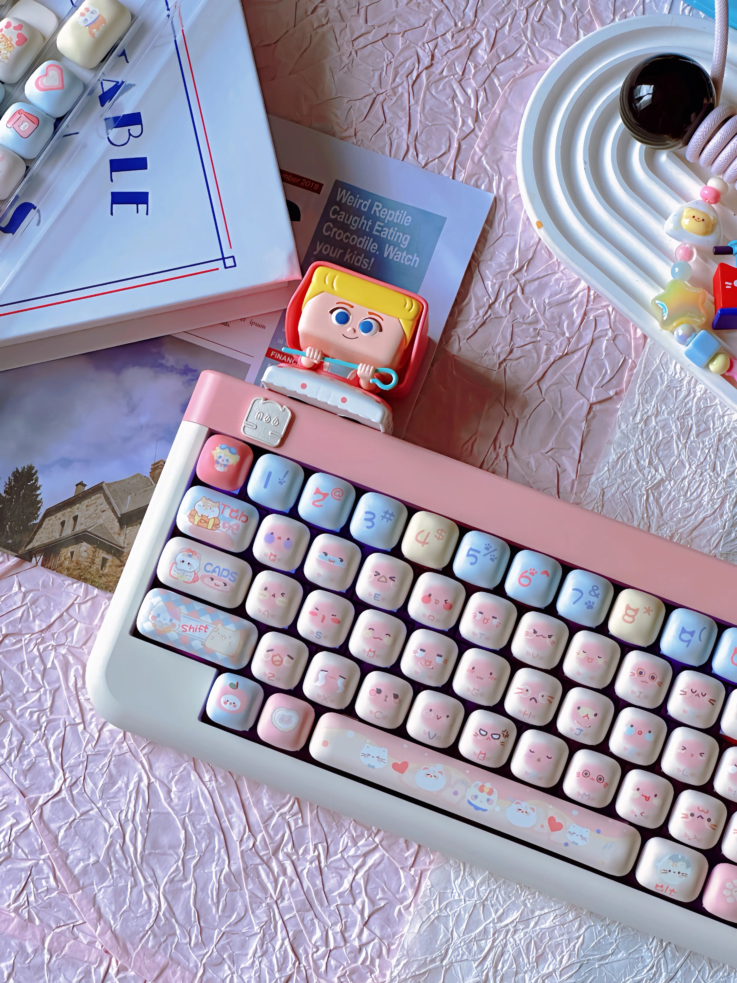 140 Keys Cute Keycaps Cat MOG Keycaps PBT Pink Keys Gift for Girl Cute New Square Thermal Sublimation Mechanical Keyboard 6.25U