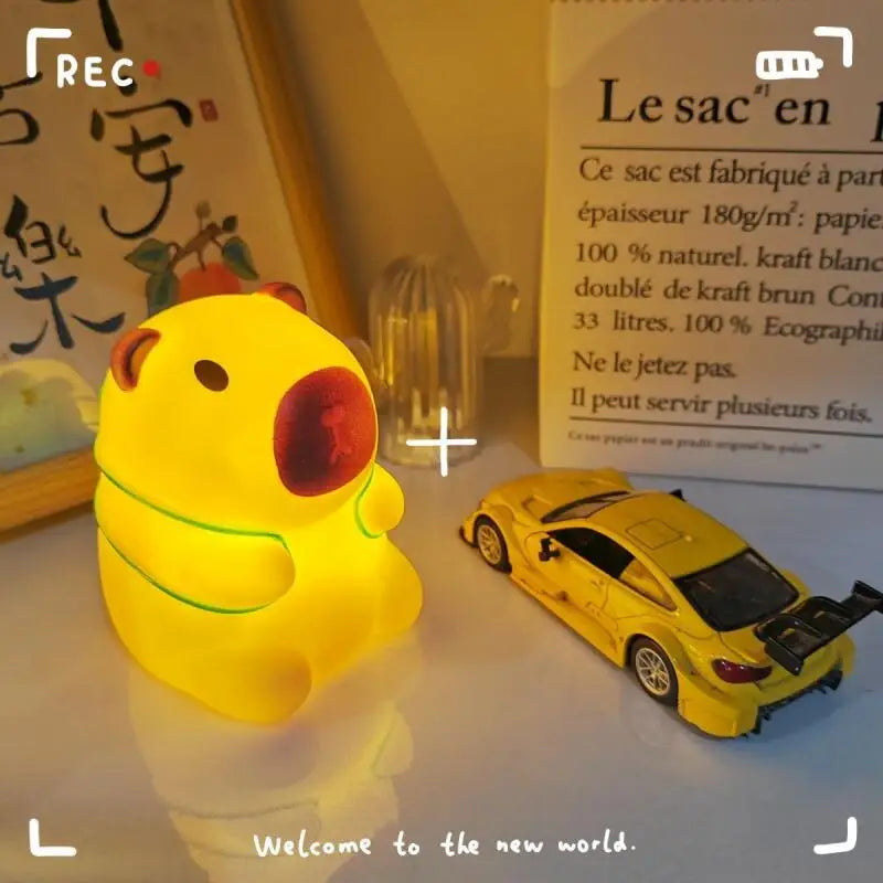 Mini Cartoon Vinyl Capybara Night Light Kapibala Animal Bedside Lamp Battery Powered Christmas Gift for Kids Girls Boys Women
