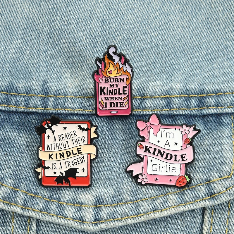 E-Book Reader Enamel Pin