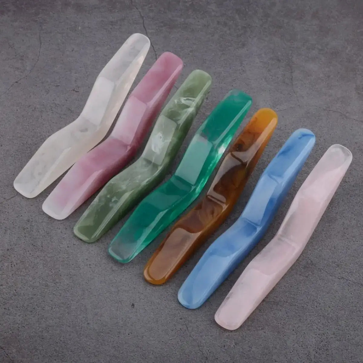 Arc Resin Thumb Bookmark for One-Hand Reading