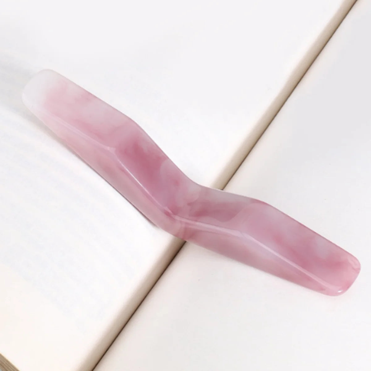Arc Resin Thumb Bookmark for One-Hand Reading