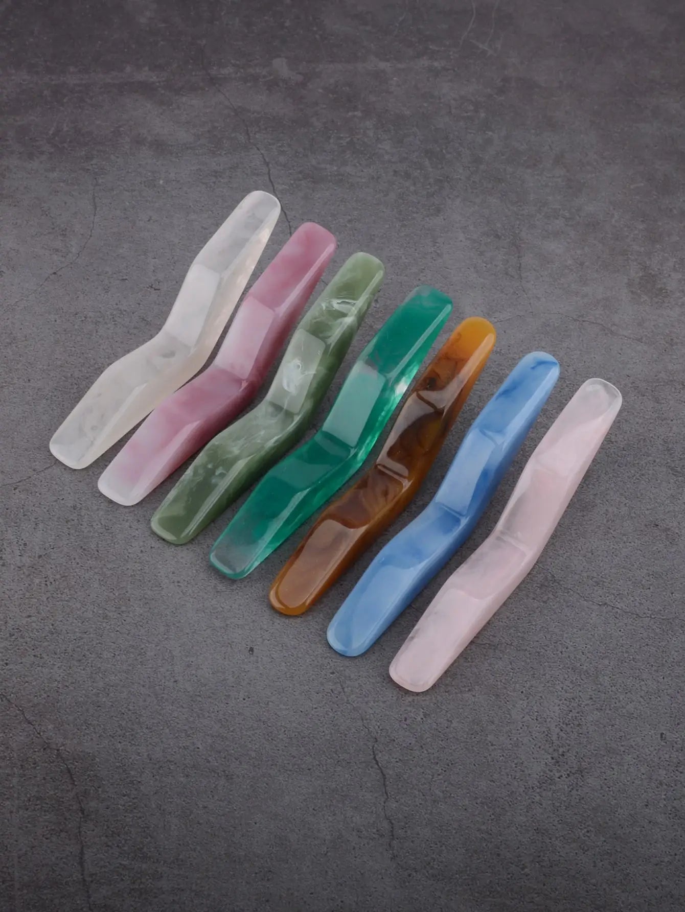 Arc Resin Thumb Bookmark for One-Hand Reading
