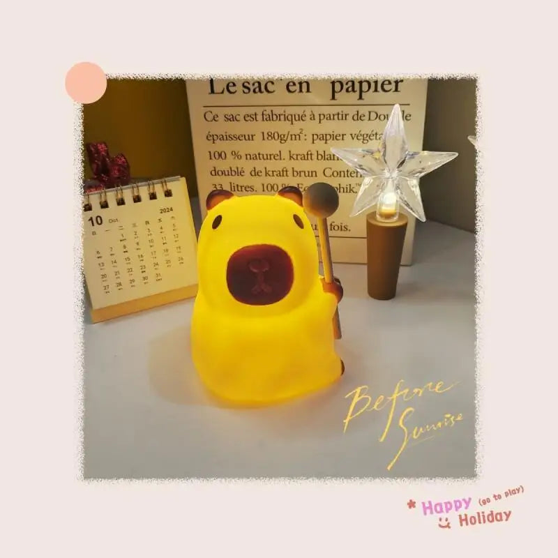 Mini Cartoon Vinyl Capybara Night Light Kapibala Animal Bedside Lamp Battery Powered Christmas Gift for Kids Girls Boys Women