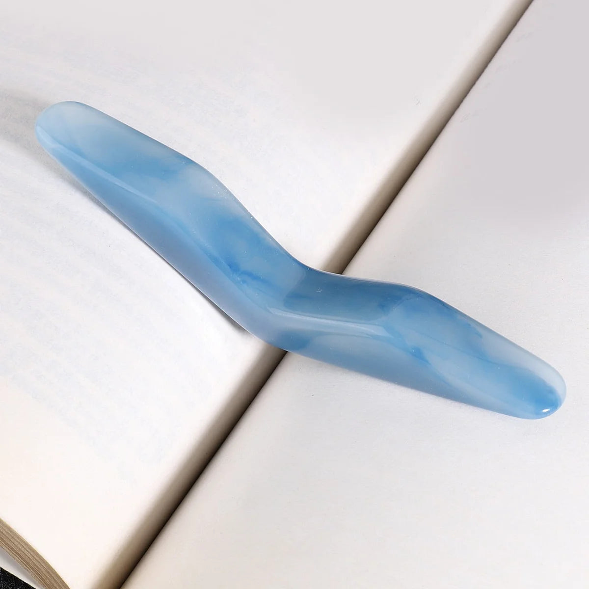 Arc Resin Thumb Bookmark for One-Hand Reading