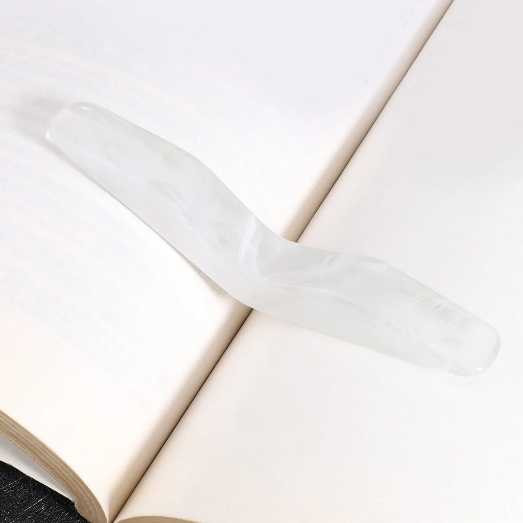 Arc Resin Thumb Bookmark for One-Hand Reading