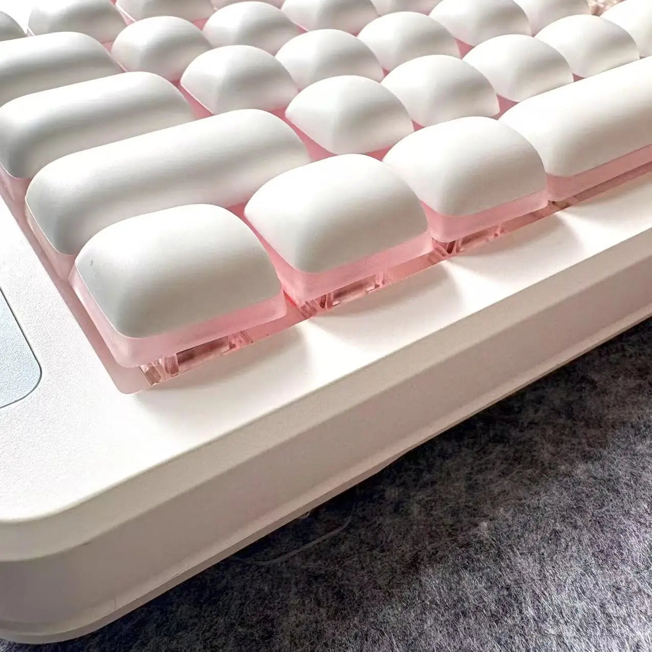 140 Keys Cute Keycaps Cat MOG Keycaps PBT Pink Keys Gift for Girl Cute New Square Thermal Sublimation Mechanical Keyboard 6.25U