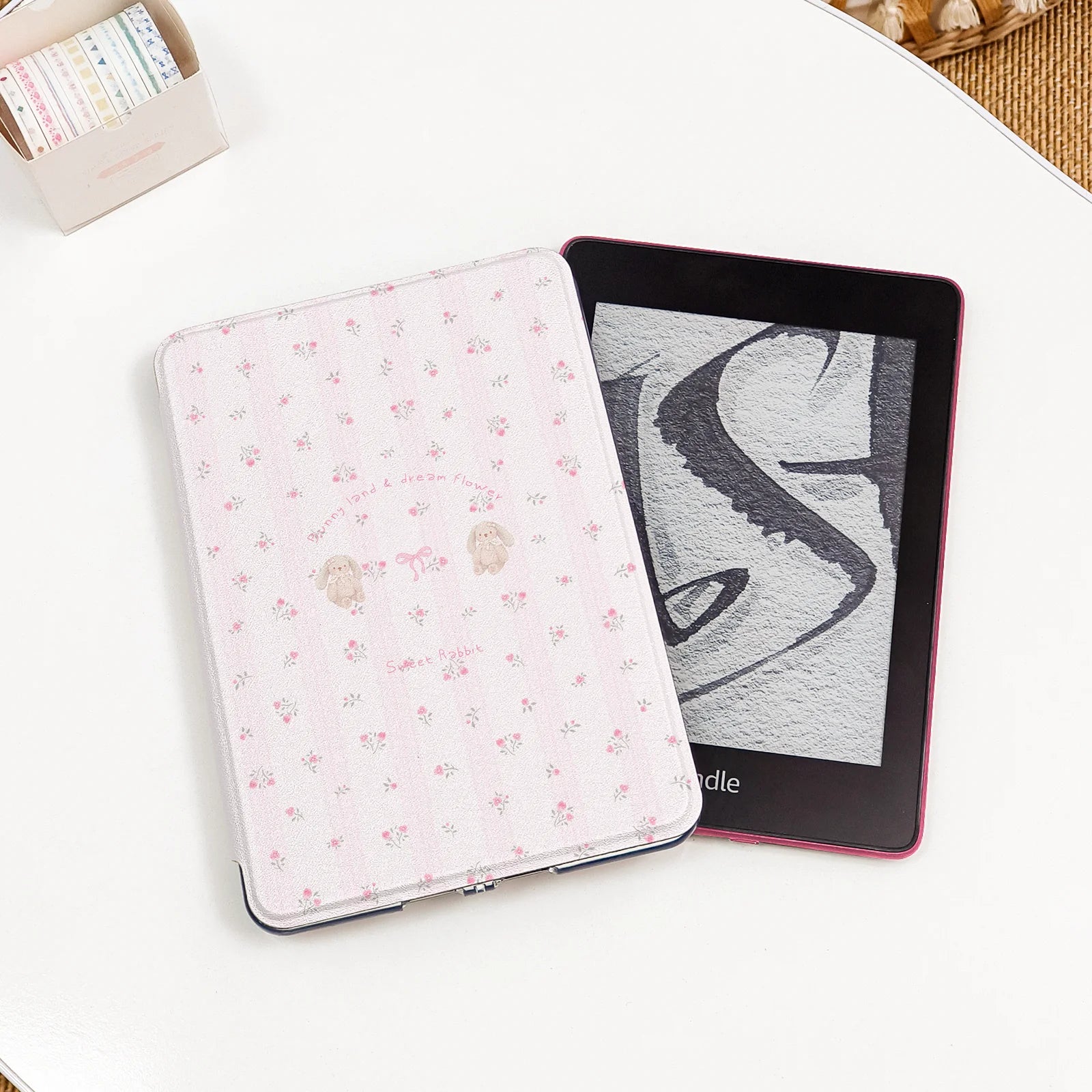 Magnetic Acrylic Kindle Case – Pink Girly Pattern