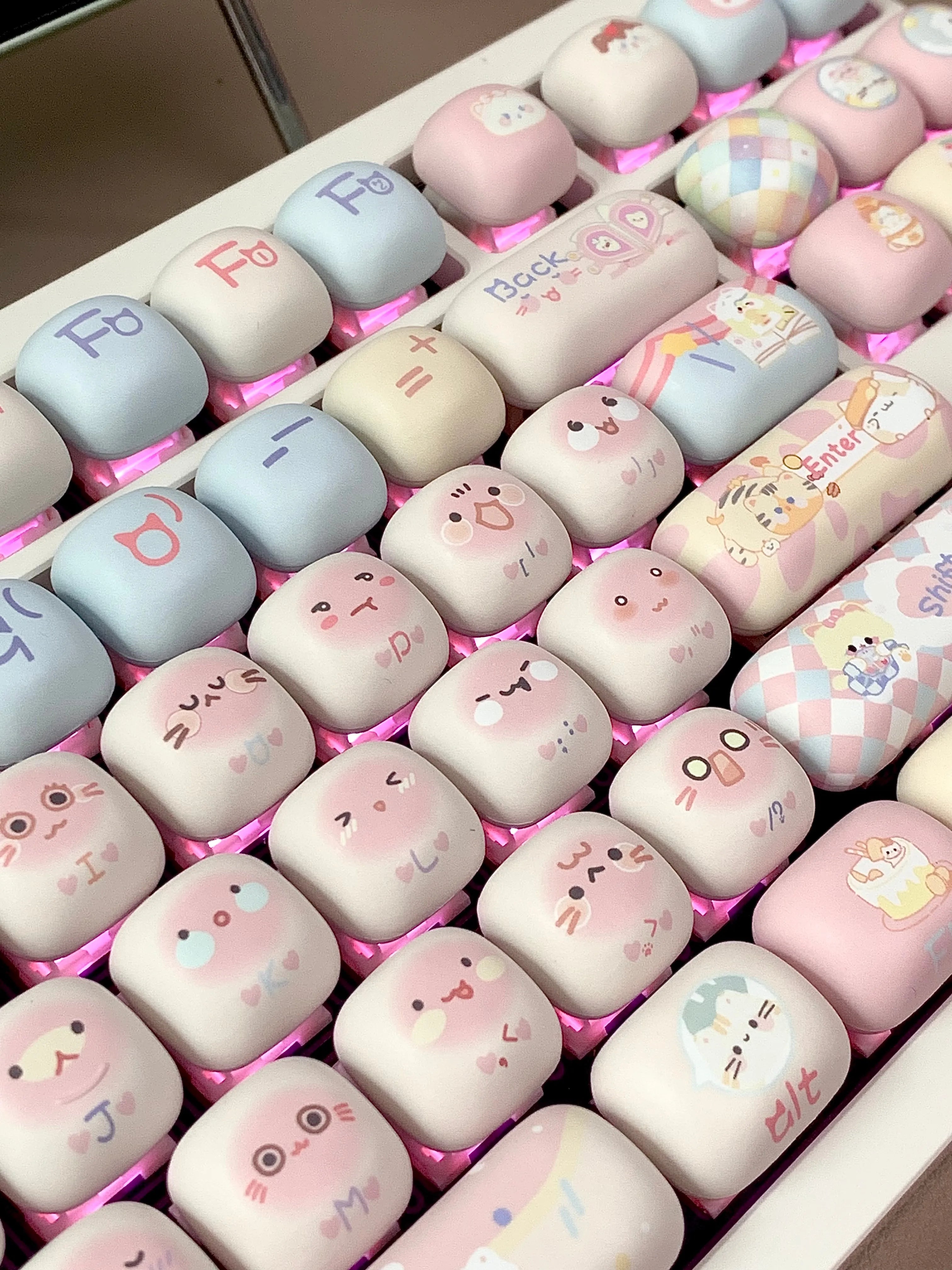 140 Keys Cute Keycaps Cat MOG Keycaps PBT Pink Keys Gift for Girl Cute New Square Thermal Sublimation Mechanical Keyboard 6.25U